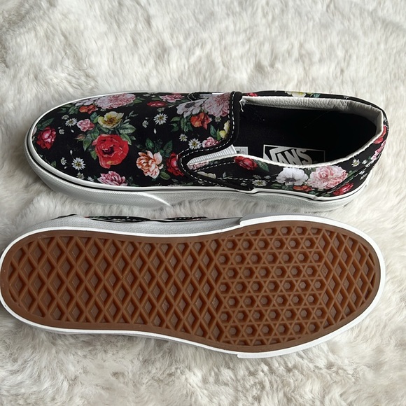Platform vans - Picture 3 of 3